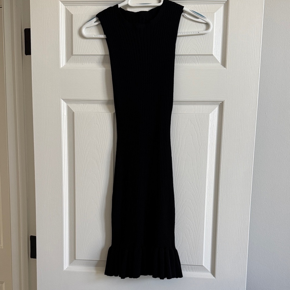 Chic Black Sleeveless Mini Dress